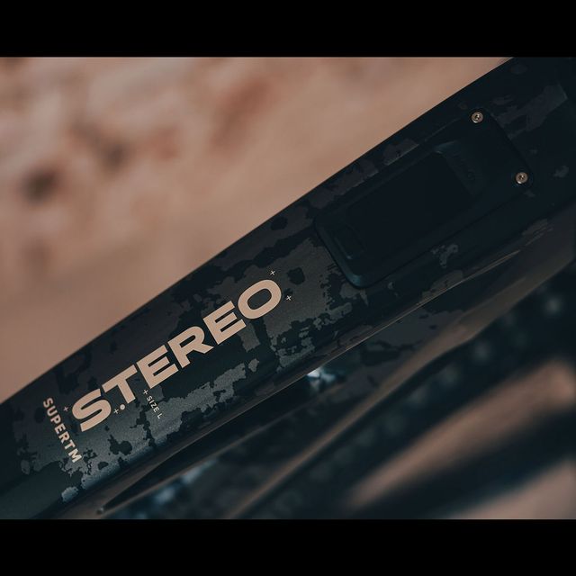 CUBE Stereo Hybrid ONE44 HPC Super TM 800 2027 sähköpyörä